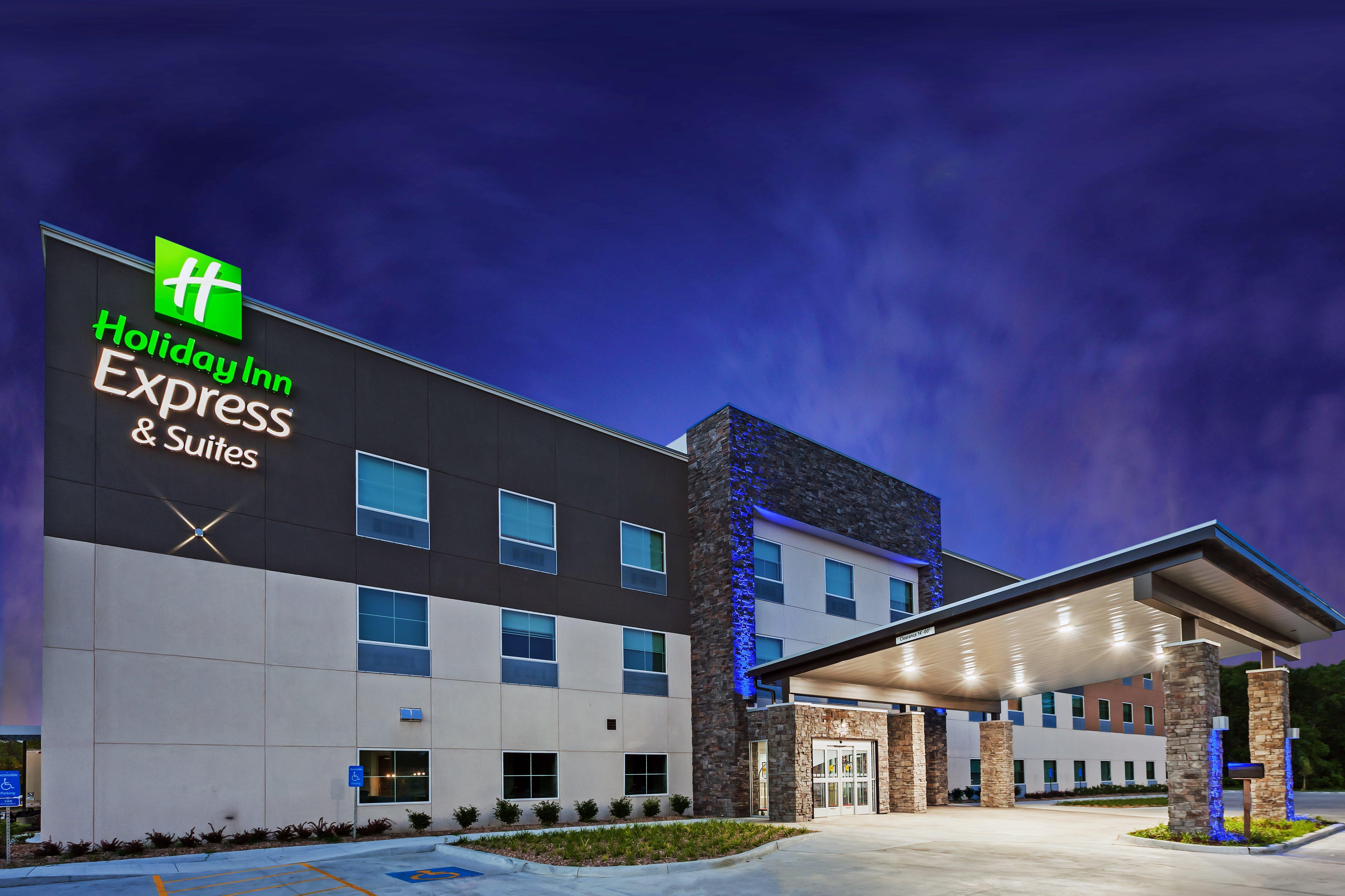 Holiday Inn Express & Suites - Coffeyville By Ihg מראה חיצוני תמונה