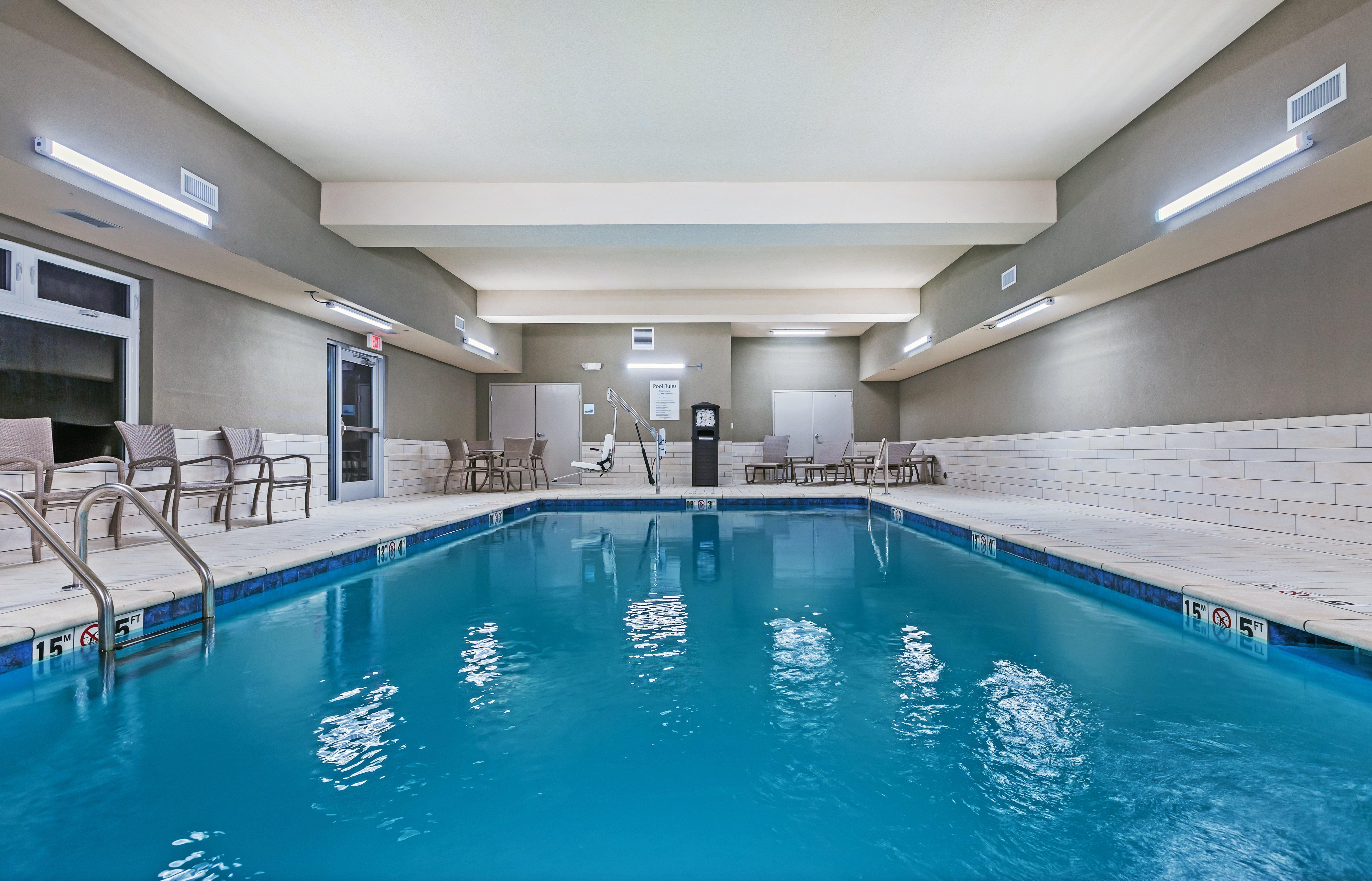 Holiday Inn Express & Suites - Coffeyville By Ihg מראה חיצוני תמונה