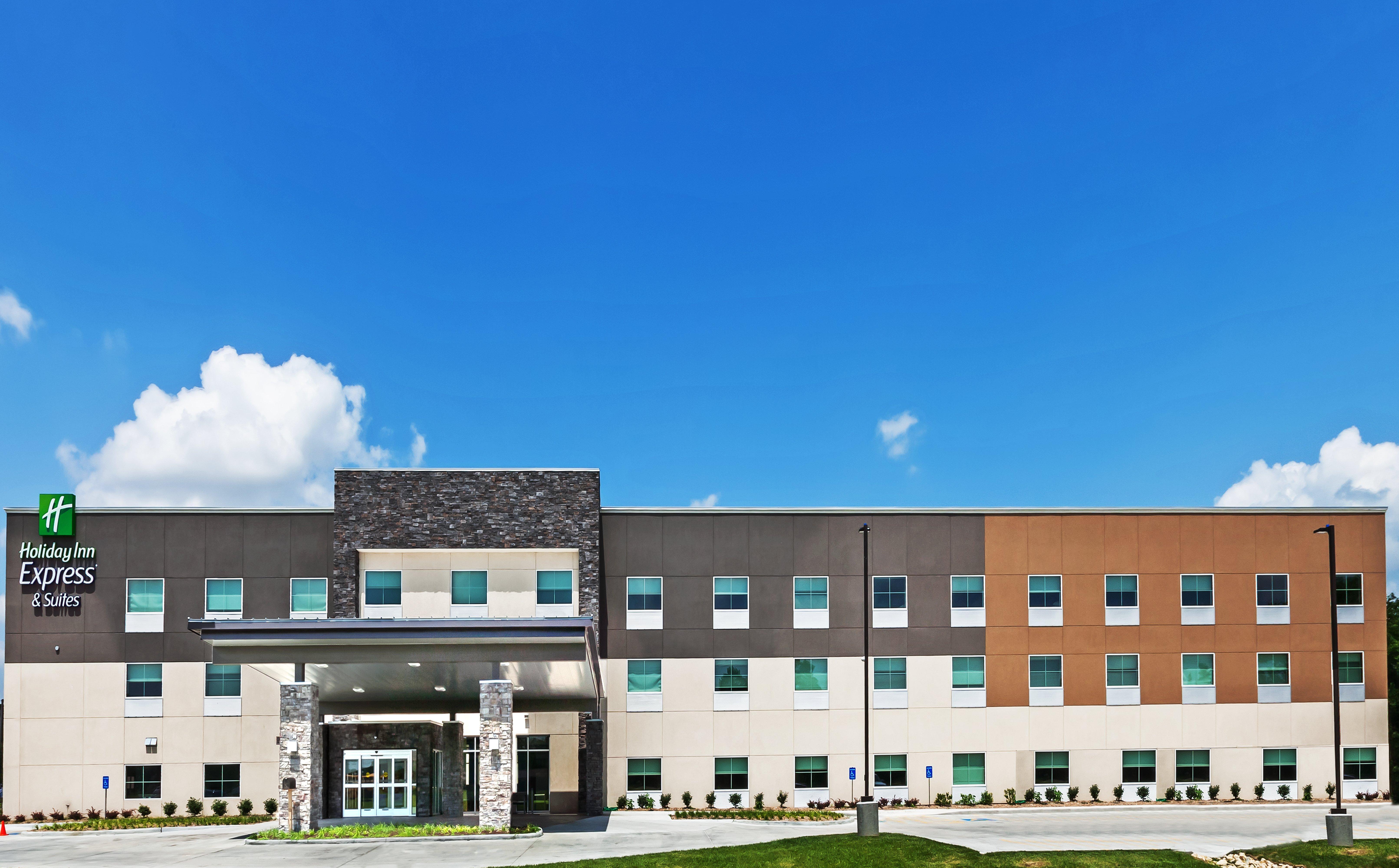 Holiday Inn Express & Suites - Coffeyville By Ihg מראה חיצוני תמונה